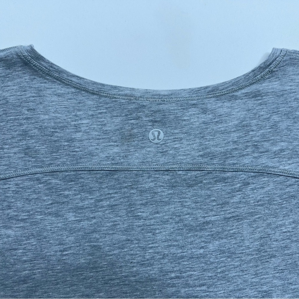 Lululemon Top Womens 6 To The Point Shirt Heathered Gray Asymmetrical Cotton - Picture 14 of 15